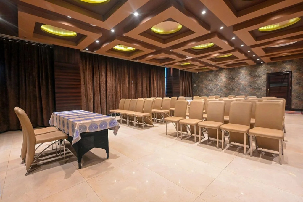 OYO 10192 Hotel Vista Residency