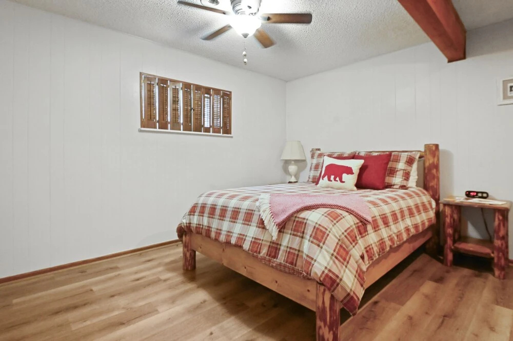 Hill Top Cottage - Dog Friendly 4 Bedroom Home by RedAwning