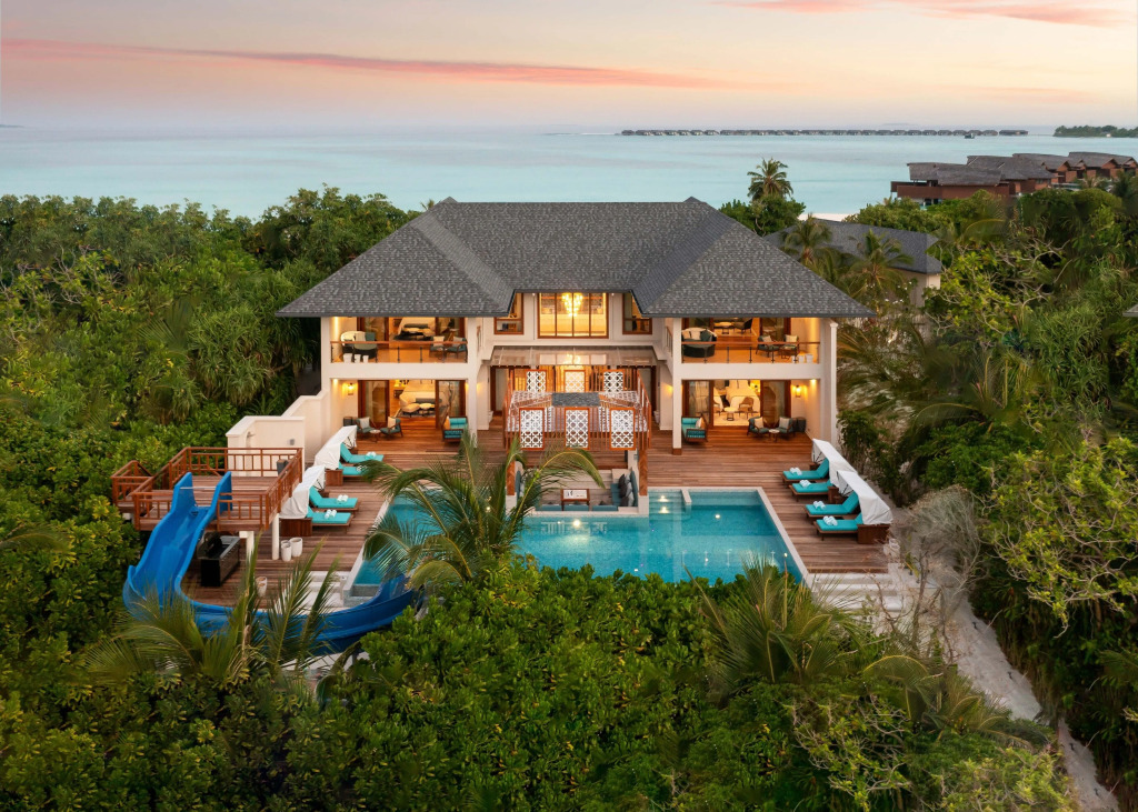 The Signature Collection by Hideaway