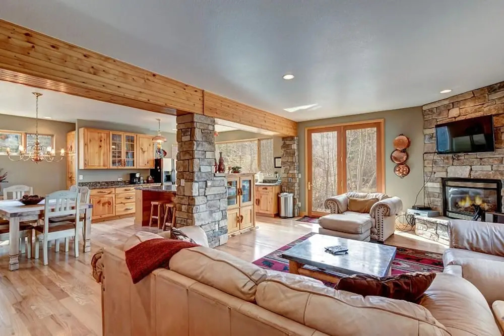 Western Lodge Style Home in Frisco by RedAwning