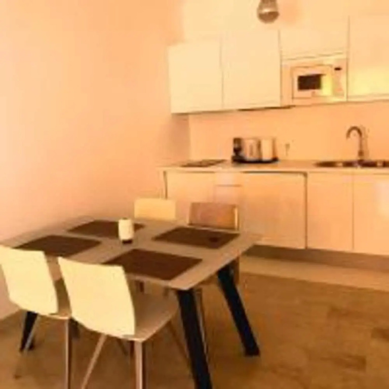 Monaco Studio "907"