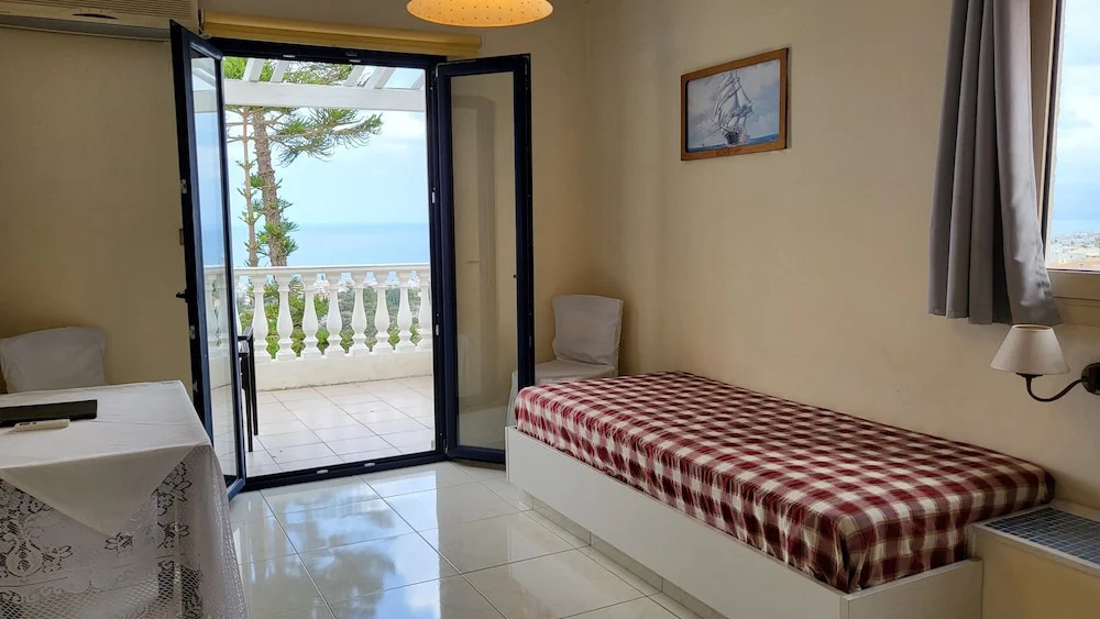 Room-entire Private Suite Unit sea View