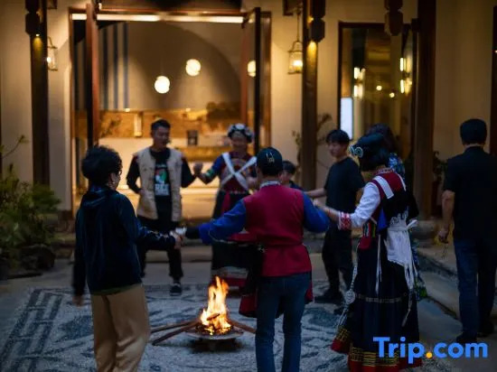 Leliving Butterfly Resort Lijiang