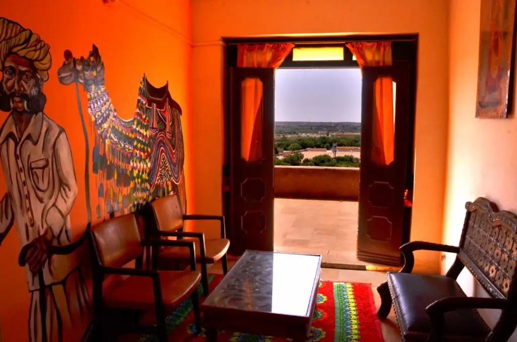 Deepak Hotel & Restaurant