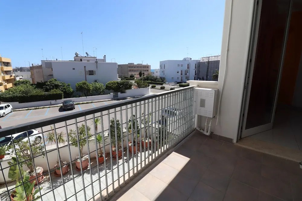 Casa Virginia Elegant One-Bedroom Apartment Near the Beach
