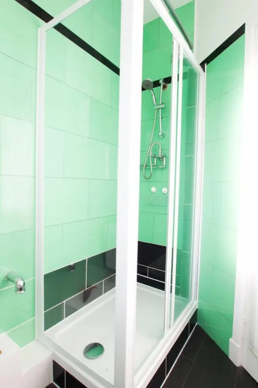 JOIVY Bright New Town 2 bed Apt - 5 Mins to Princes St