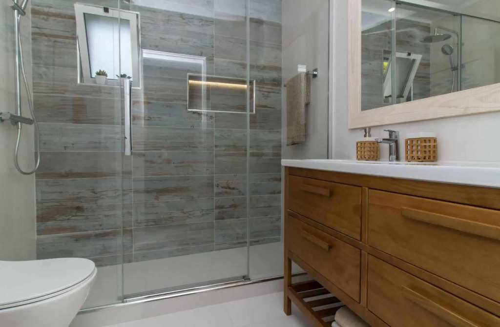 Beach House Apartment by Stay-ici, Algarve Holiday Rental