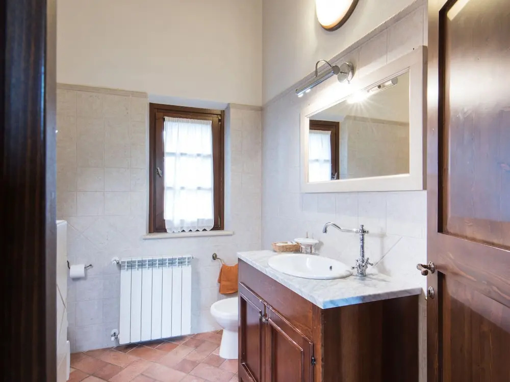 Refreshing Holiday Home in Casole D'elsa With Swimming Pool