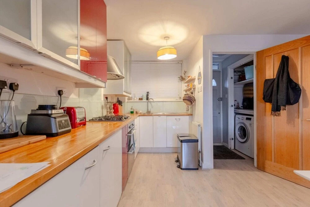 Stunning 1BD Flat w/ Garden Area, Kentish Town!