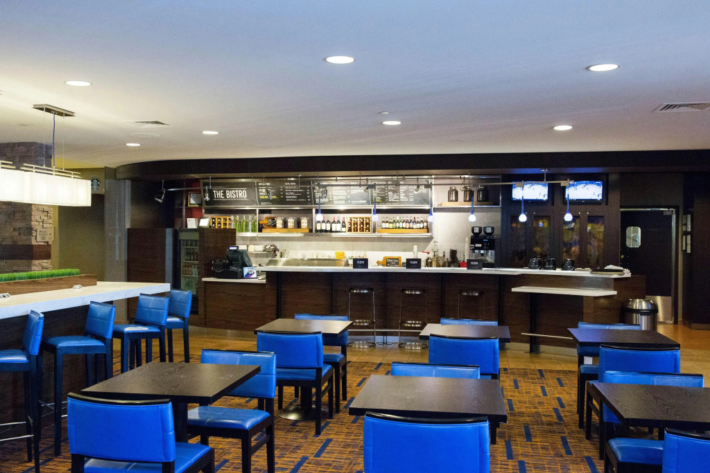 Courtyard by Marriott Madison East