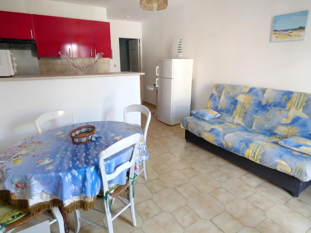 Apartment With One Bedroom In Valras Plage With Enclosed Garden 600 M From The Beach