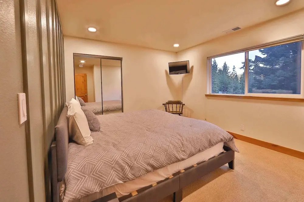 The Elevator House Sleeps 10!