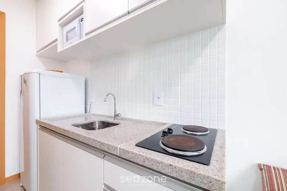 Full Apartment w/ View and Balcony - Sol0404