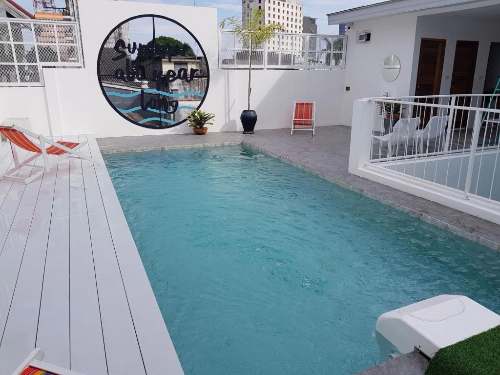 Borbaboom Phuket Poshtel & Hostel