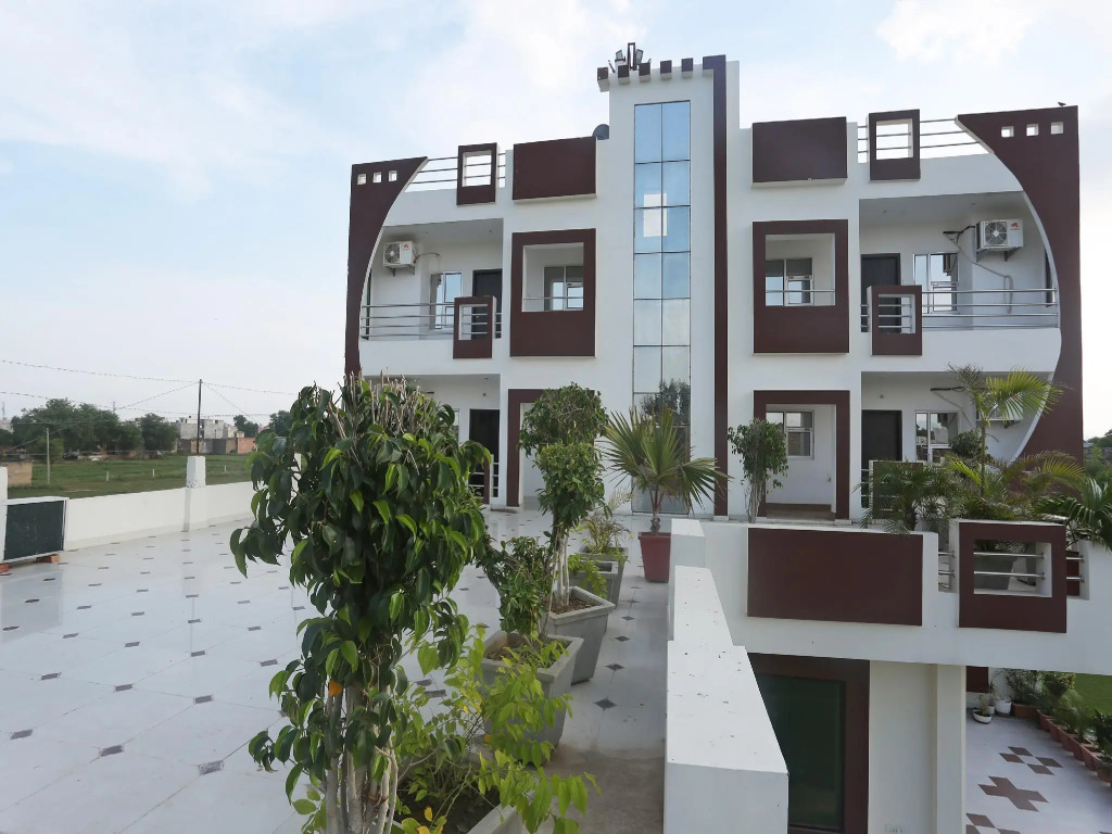 OYO 18301 Hotel A-one
