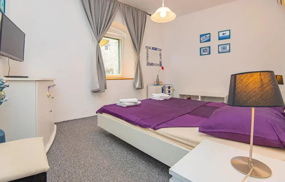 Nice Apartment in Sibenik With Wifi and 3 Bedrooms