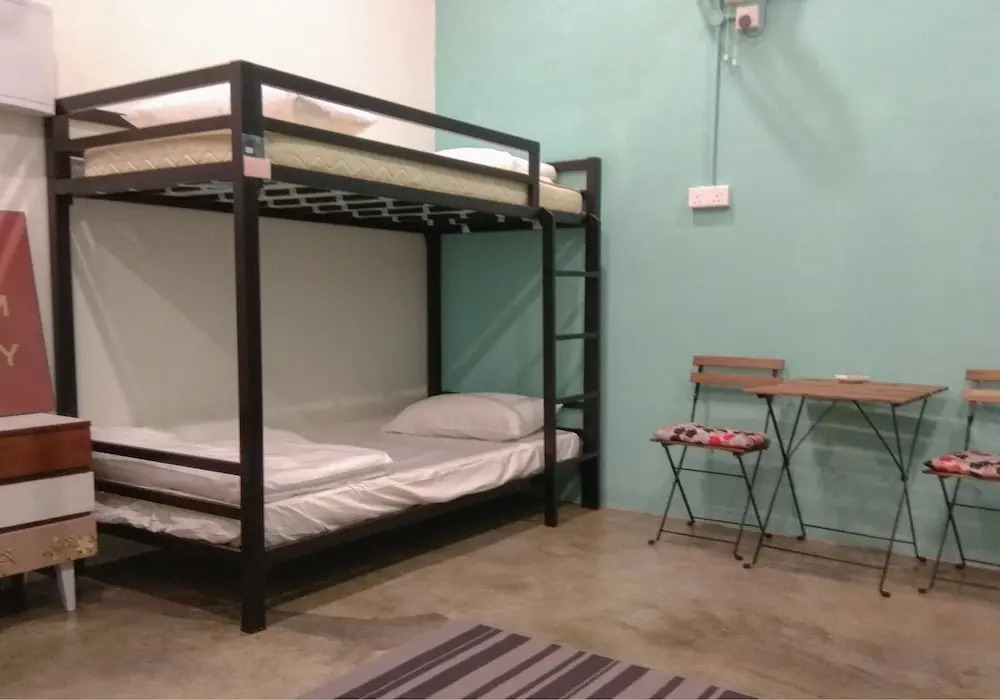 Wakalily Hostel