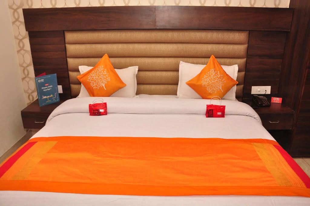 Hotel Royals Grand Galaxy
