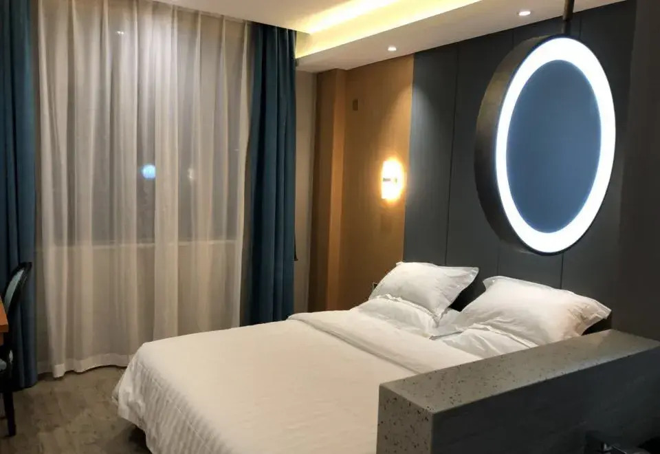 Nanchang 520 Youth Hotel (Mailu Campus Center store of University of Finance and Economics)