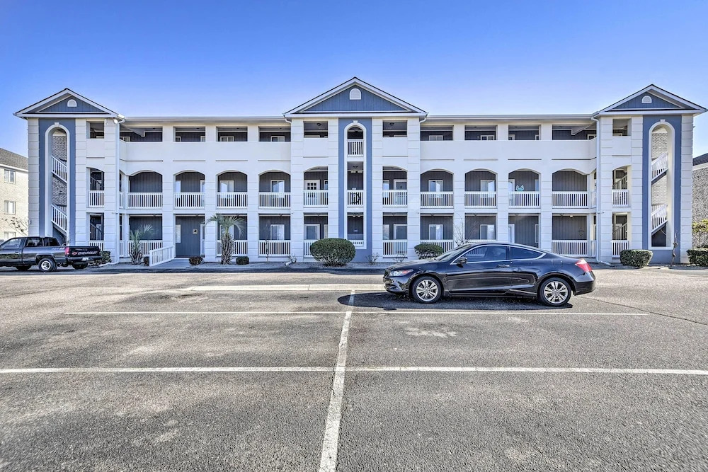 ~ 2 Mi to Cherry Grove Beach: Little River Condo