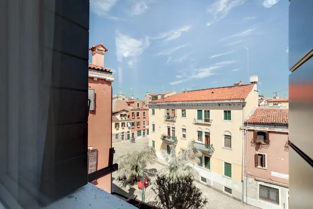 Ca' Lucia Bright Apartment in Venice