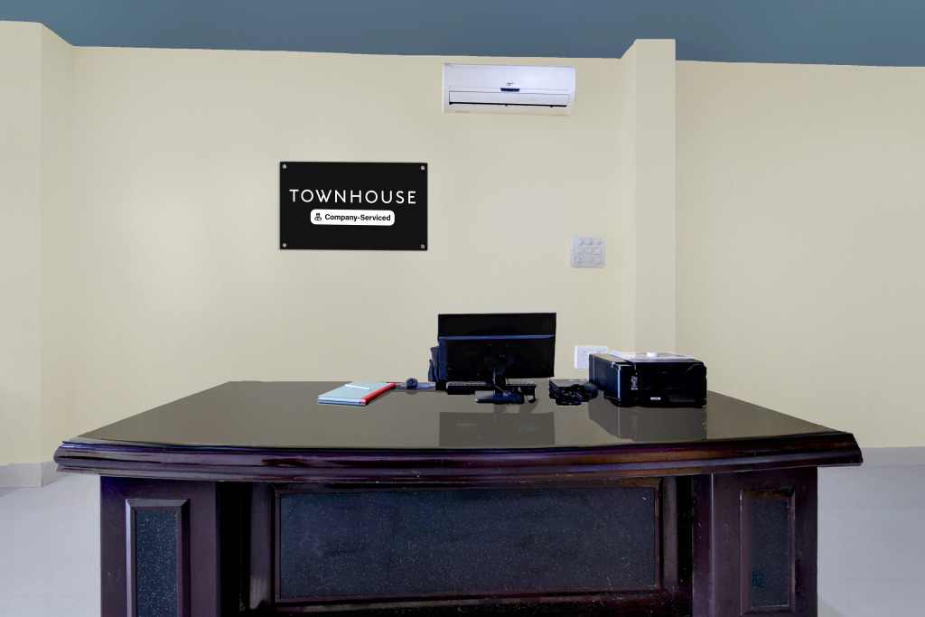 Super Townhouse Cherlapally Bus Terminal Formerly Hotel Chakripuram