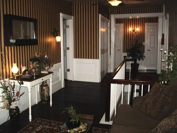 Brookside Inn At Laurens