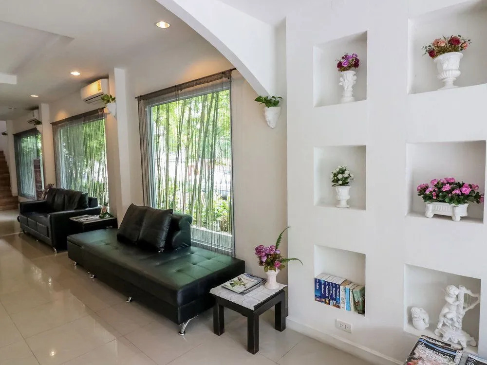 Nida Rooms Silver 648 Handicraft