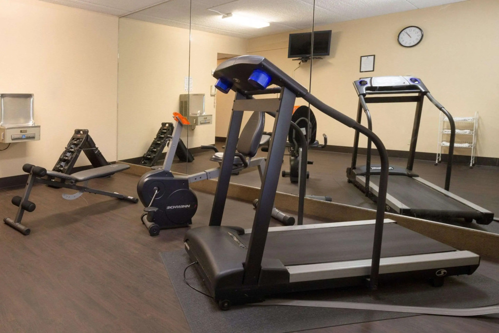 Comfort Inn & Suites Syracuse-Carrier Circle