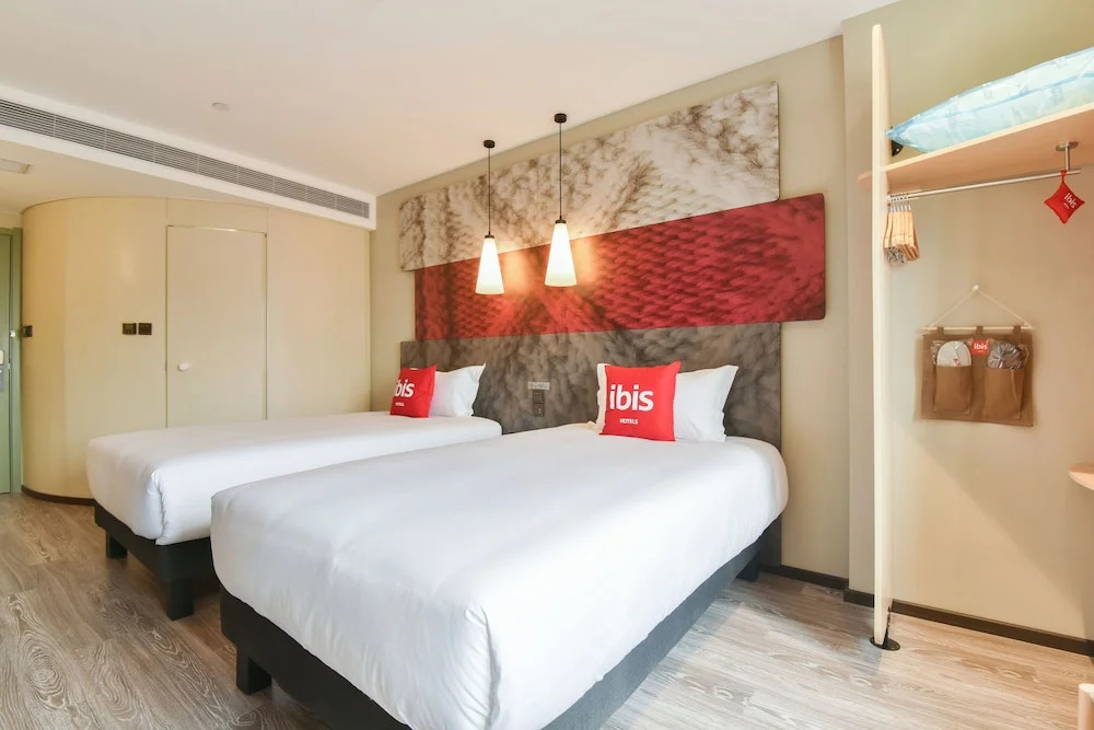 Ibis Xian Xingqing Palace Park Hotel