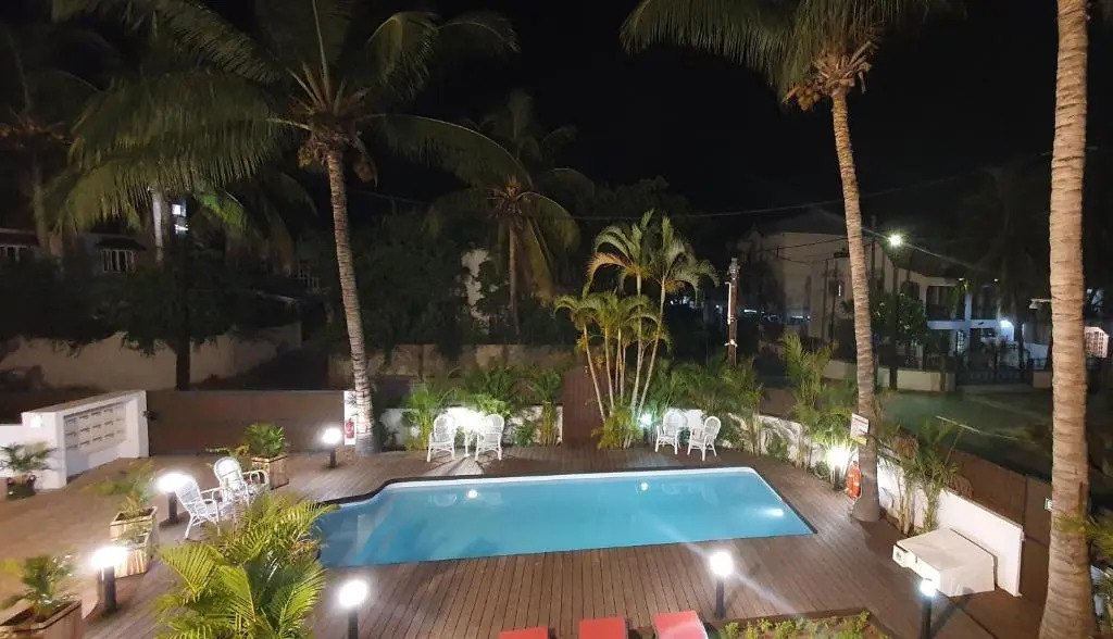 Les Cerisiers - Exclusive Beach Residence - 3 Bedroom Modern Apartment, Flic en Flac
