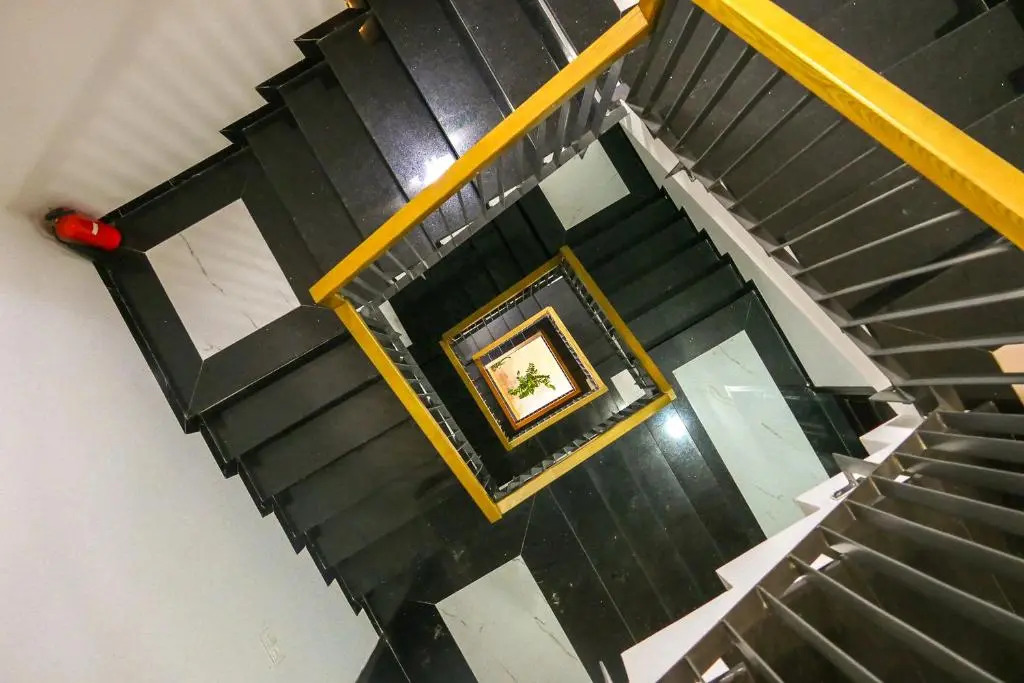 D&C House 2