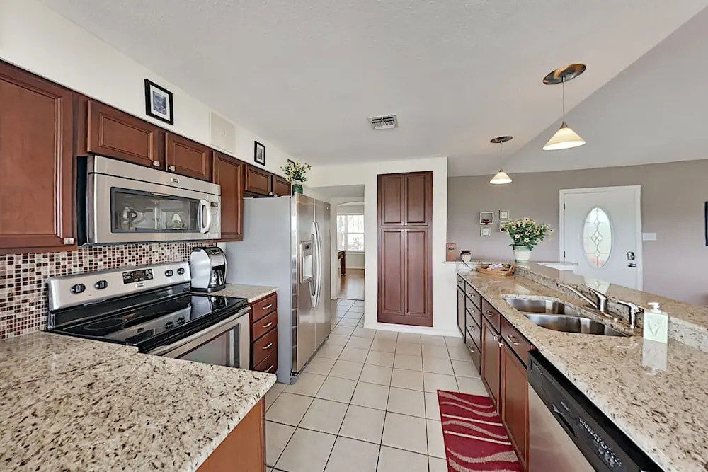 1151oakc 3 Bedroom Home