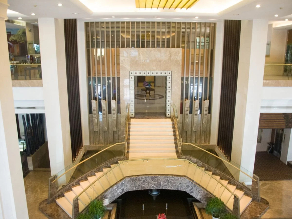 Royal Garden Hotel Jimo