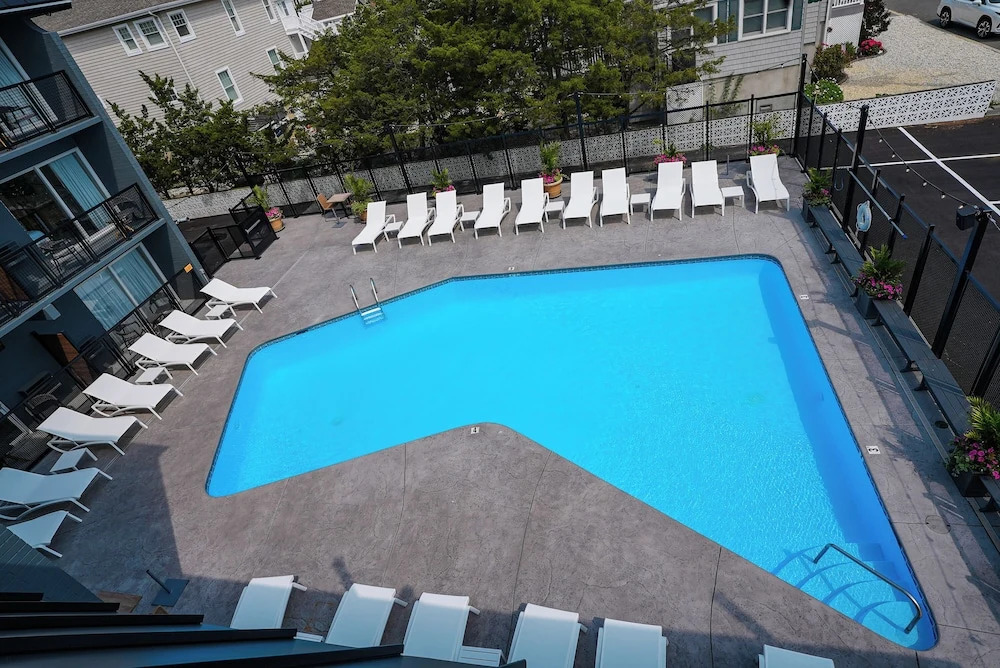 The Boulevard Hotel