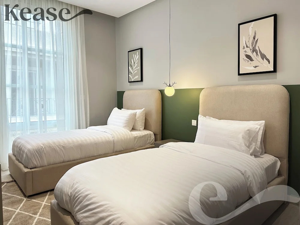 Yasmin S-11 Royal Touch Balcony GZ81