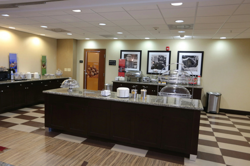 Hampton Inn - Atmore