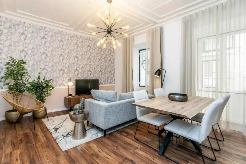 Elegant 2 Bedroom Apartment in Iconic Alfama!