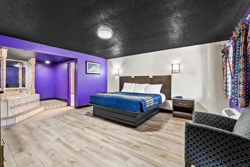 Red Carpet Inn and Suites