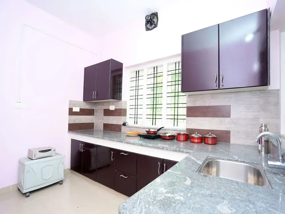 Serene Stay The Morning Dew by OYO Rooms