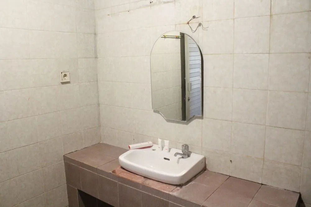 OYO 1333 Wisata Hotel