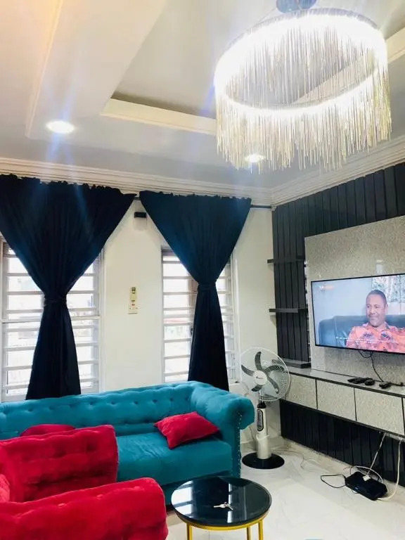 Mr Luxury 2 bedroom apartment ik