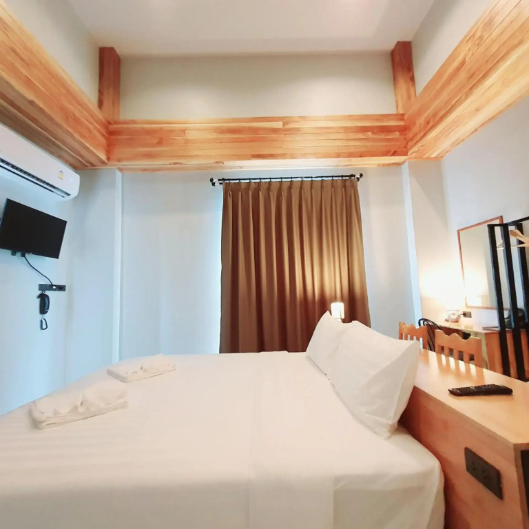 SUhotel Suratthani