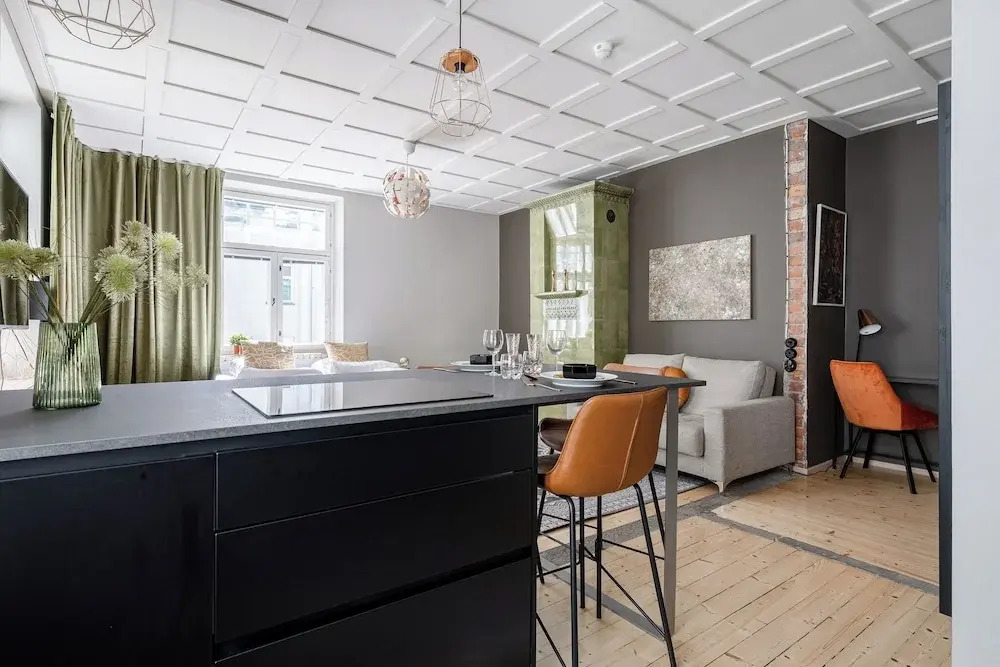 Historical Studio & Excellent Location