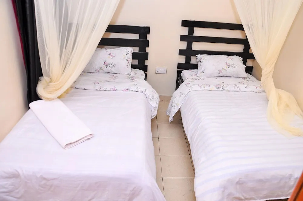 Milany Homes - Near Jkia Airport