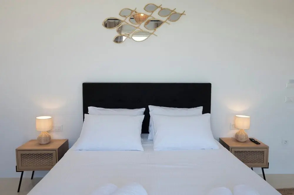 Adyton Mykonos Luxury Suites & Pools