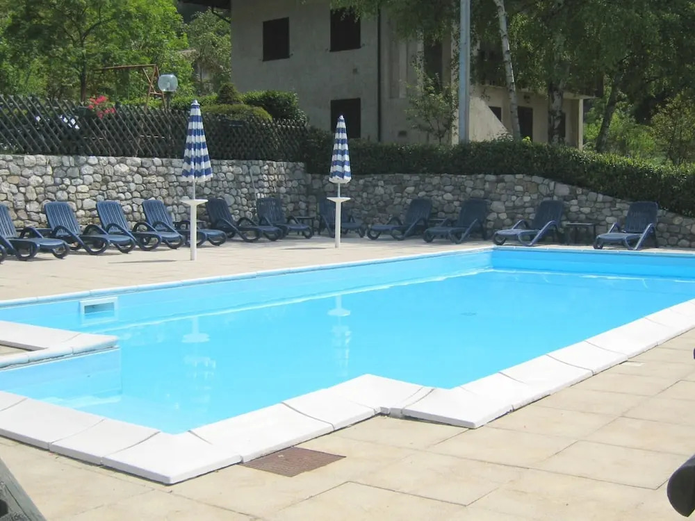 Renovated Apartment With Lake View, Swimming Pool, Wifi, in Val di Ledro