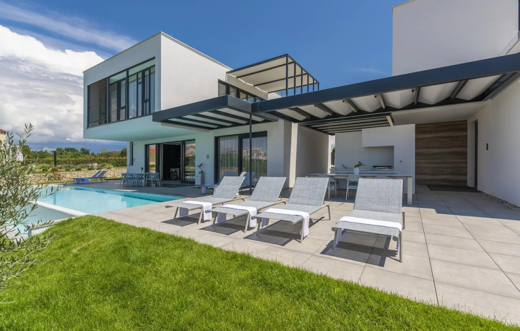 Noble 1 in Bale with 3 bedrooms and 3 bathrooms
