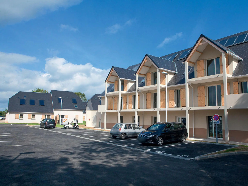 Neat Apartment Between Deauville and Cabourg