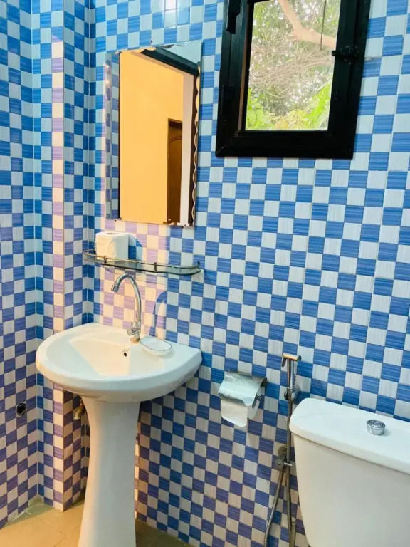 LeCosy House
